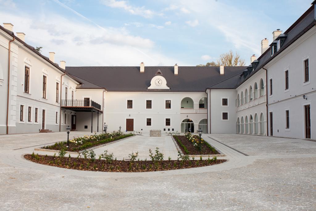 Chateau Appony Exterior photo